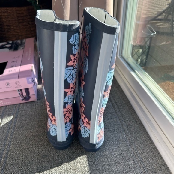 💋NEW Serra rain boots 👢 floral navy 9 - Picture 13 of 16